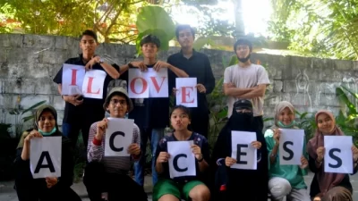 Salah satu program belajar bahasa Inggris yang menggunakan English Area dan paling sering dicari di Kampung Inggris ialah program Full Day Camp 3 Bulan ACCESS ES yang kualitasnya sudah teruji lebih dari 16 tahun dan telah meluluskan puluhan ribu alumni yang tersebar di seluruh nusantara dan beberapa mancanegara.