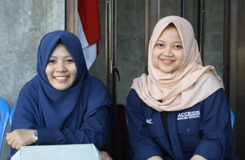 Kemampuan bahasa Inggris menjadi sebuah kewajiban untuk bekal menghadapi persaingan global dimasa yang akan datang. Oleh karena itu, Memilih tempat kursus yang tepat, khususnya di Kampung Inggris, tentu gampang-gampang susah. Pasalnya, saat ini sudah banyak lembaga Kursus yang menawarkan kegiatan pembelajaran bahasa Inggris dengan segala macam slogan dan materi promosi untuk memperoleh siswa. Berikut ada beberapa tips yang bisa kamu lakukan sebelum ke Kampung Inggris;